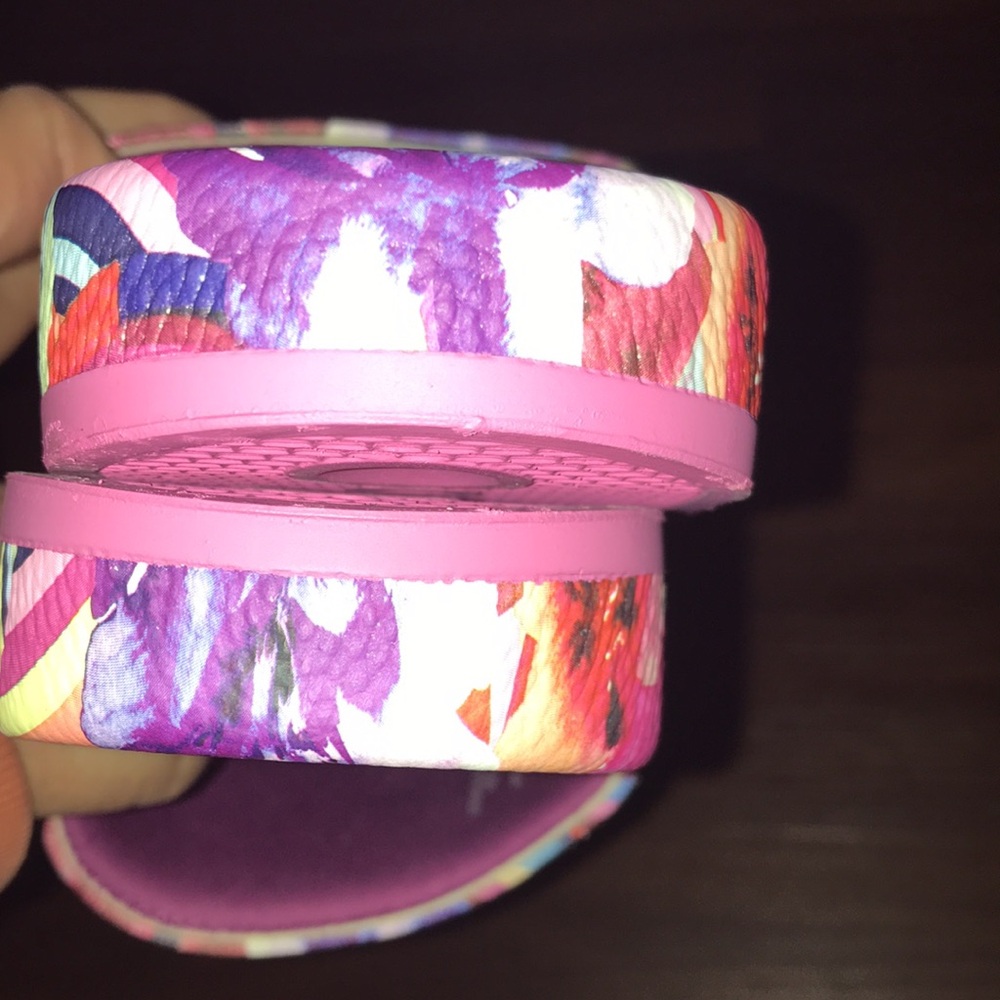 Johnny Was Floral Stripe Pool Slides NWT - Picture 10 of 12